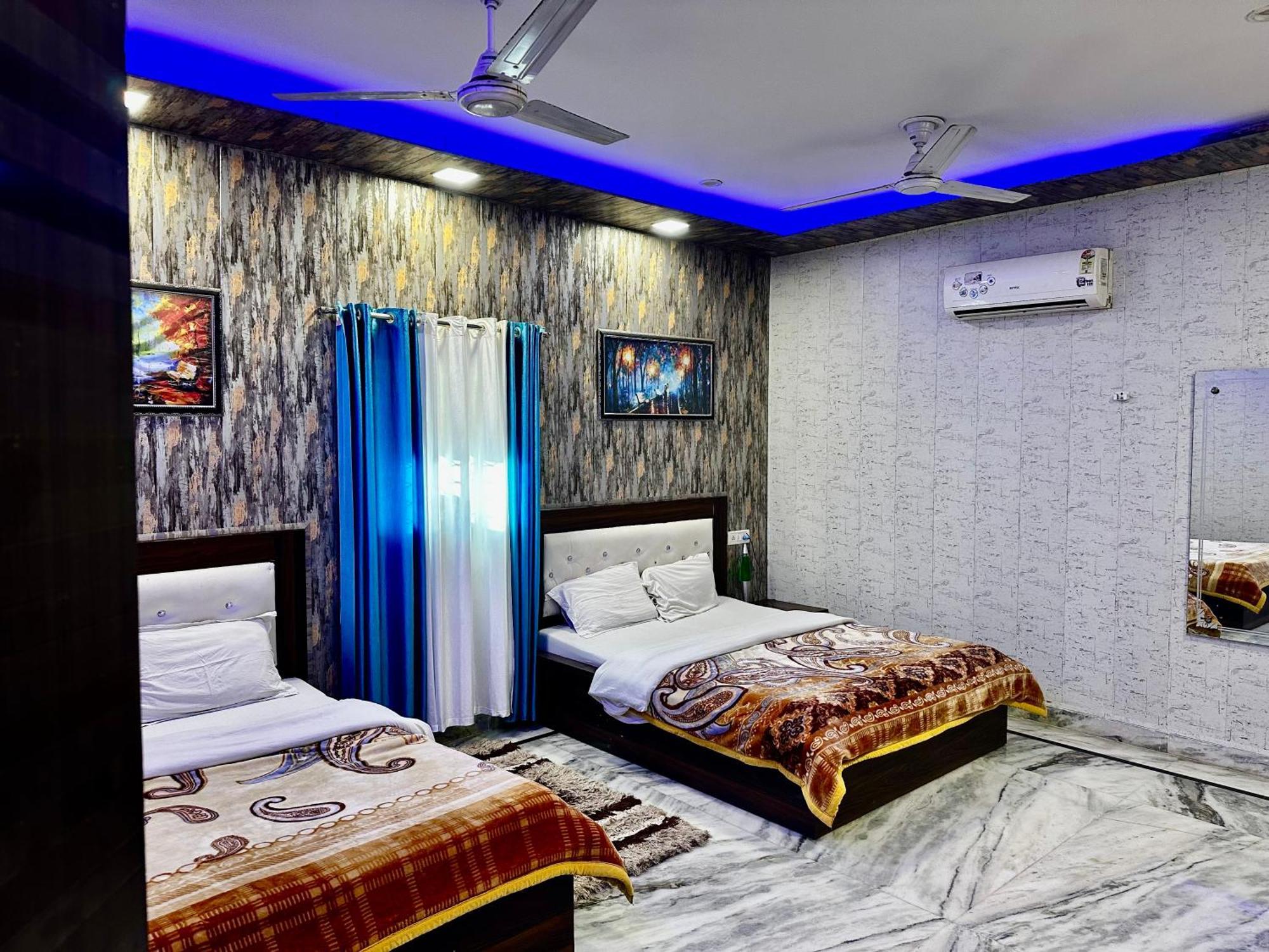 Taj Castle A Boutique Homestay Агра Екстериор снимка