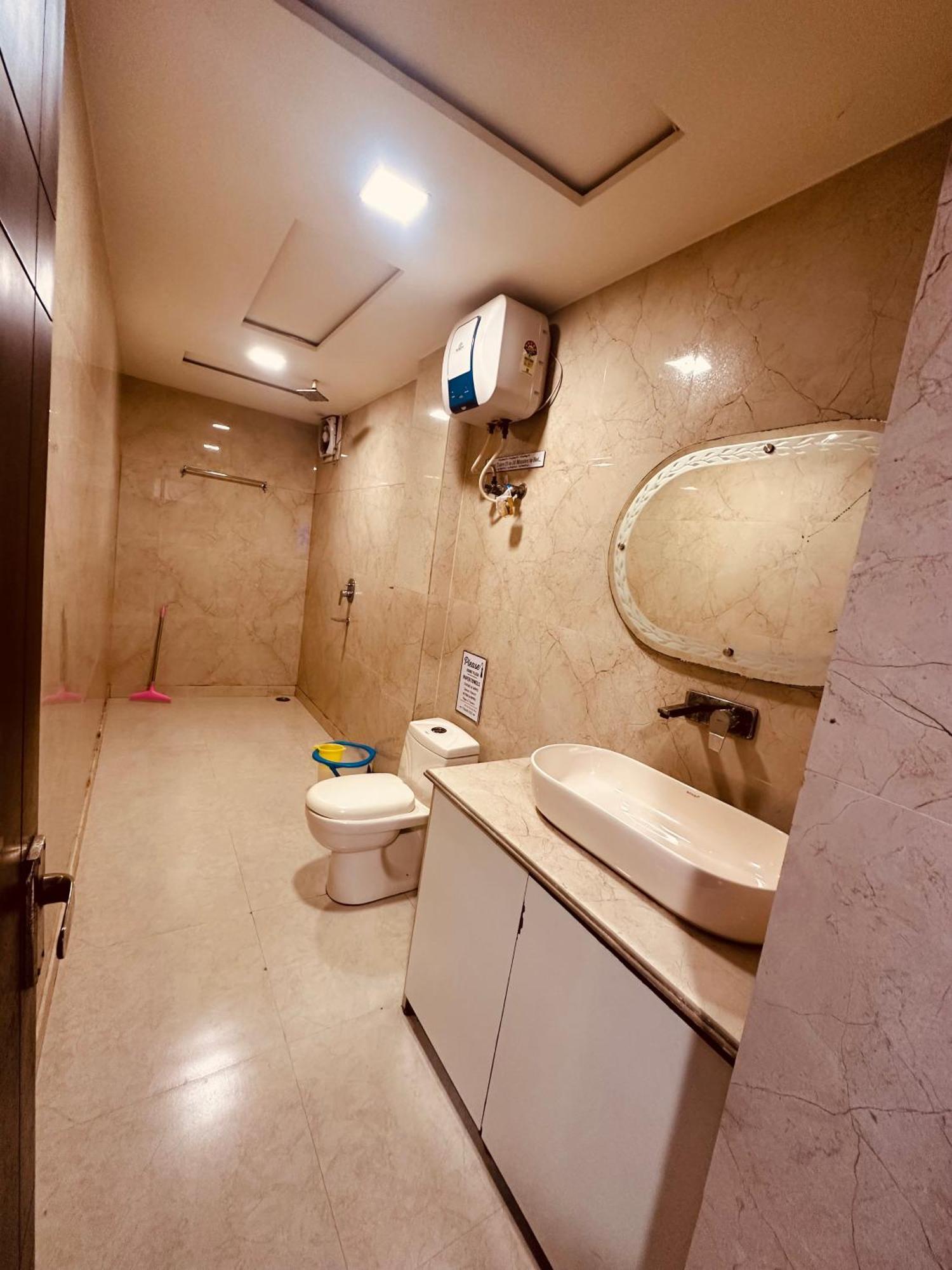 Taj Castle A Boutique Homestay Агра Екстериор снимка
