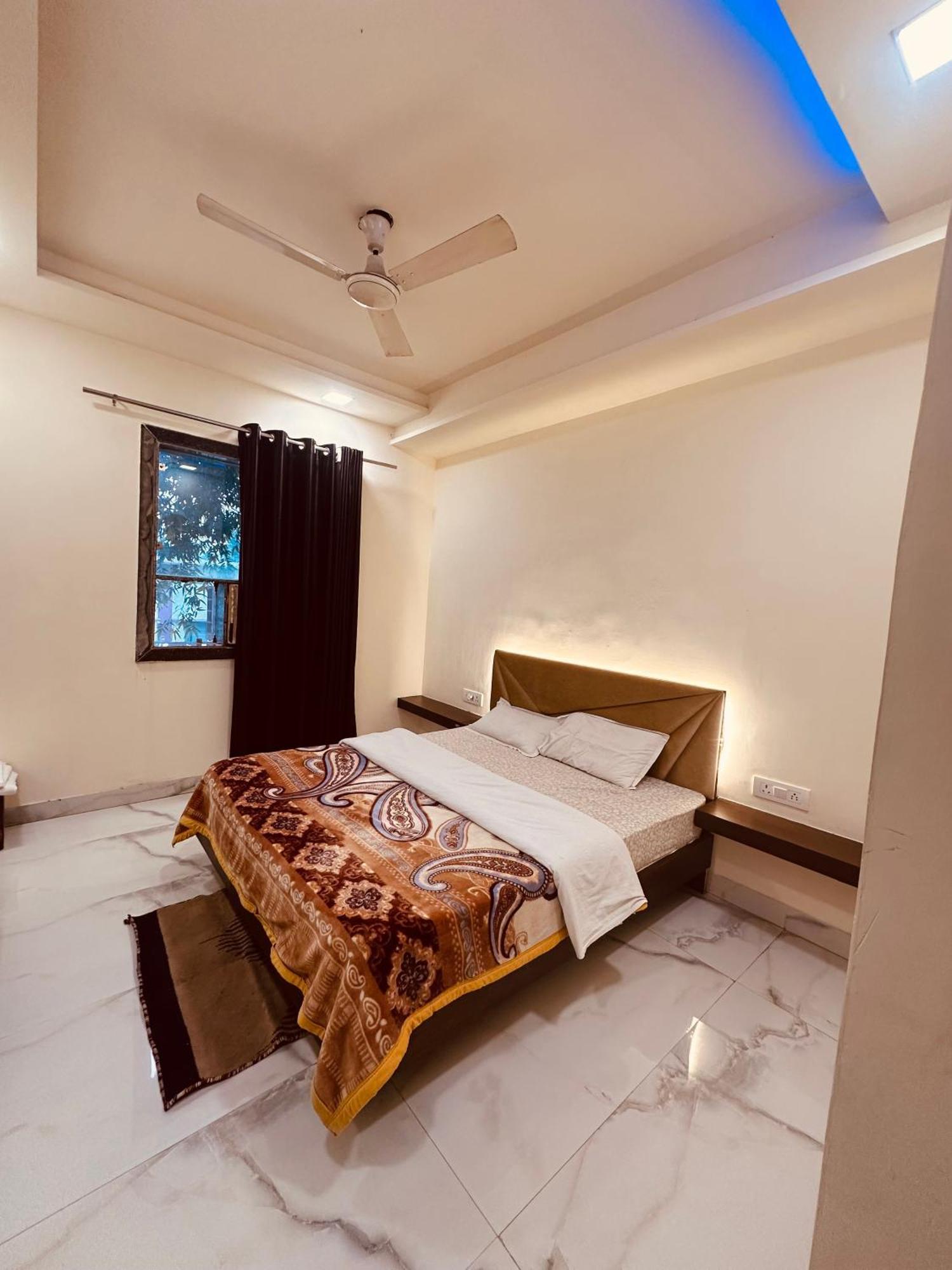 Taj Castle A Boutique Homestay Агра Екстериор снимка